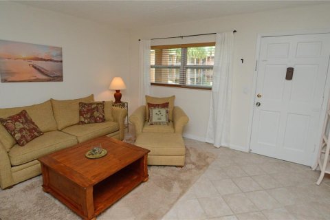 Condo in Largo, Florida, 1 bedroom  № 2196466 - photo 16