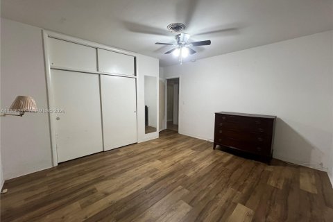 Купить кондоминиум в Холливуд, Флорида 2 спальни, 83.61м2, № 2010831 - фото 10