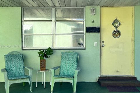 Купить кондоминиум в Холливуд, Флорида 2 спальни, 83.61м2, № 2010831 - фото 2