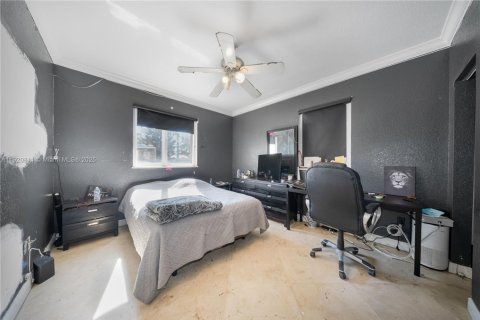 Villa ou maison à vendre à Miami, Floride: 3 chambres, 203.27 m2 № 1975693 - photo 16