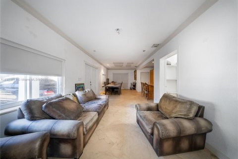 Villa ou maison à vendre à Miami, Floride: 3 chambres, 203.27 m2 № 1975693 - photo 7