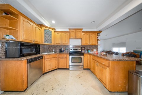 Villa ou maison à vendre à Miami, Floride: 3 chambres, 203.27 m2 № 1975693 - photo 9