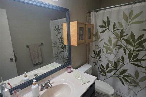 House in Sarasota, Florida 3 bedrooms, 122.63 sq.m. № 2341639 - photo 10