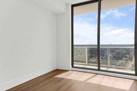 Condo in Lake Park, Florida, 3 bedrooms № 2261970 - photo 17