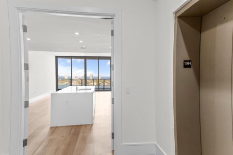 Condo in Lake Park, Florida, 3 bedrooms № 2261970 - photo 6