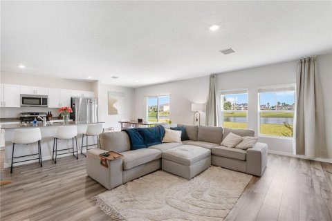 Villa ou maison à louer à Fish Hawk, Floride: 4 chambres, 213.68 m2 № 2428692 - photo 9