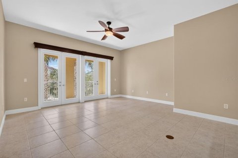 Condo in Palm Coast, Florida, 3 bedrooms  № 2205829 - photo 24