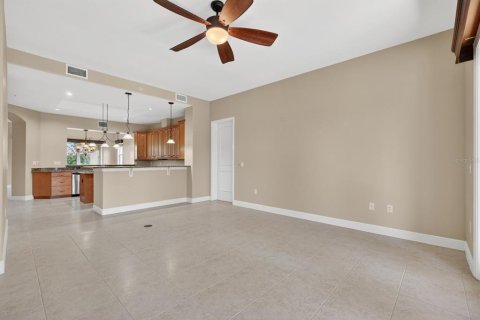 Condo in Palm Coast, Florida, 3 bedrooms  № 2205829 - photo 15