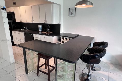 Copropriété à vendre à Miami Beach, Floride: 1 chambre, 65.03 m2 № 2259865 - photo 19