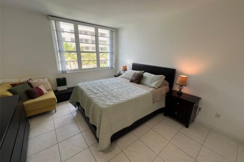 Copropriété à vendre à Miami Beach, Floride: 1 chambre, 65.03 m2 № 2259865 - photo 15