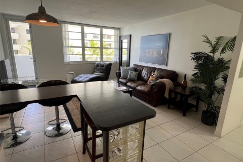 Copropriété à vendre à Miami Beach, Floride: 1 chambre, 65.03 m2 № 2259865 - photo 20
