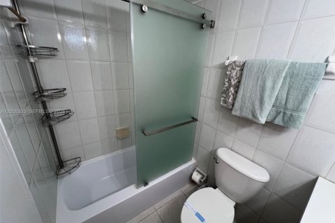 Copropriété à vendre à Miami Beach, Floride: 1 chambre, 65.03 m2 № 2259865 - photo 28