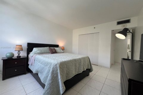 Copropriété à vendre à Miami Beach, Floride: 1 chambre, 65.03 m2 № 2259865 - photo 16