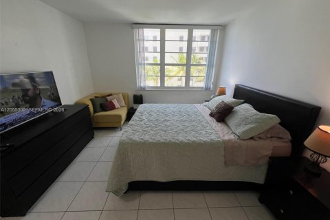 Copropriété à vendre à Miami Beach, Floride: 1 chambre, 65.03 m2 № 2259865 - photo 14