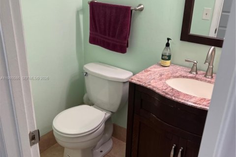 Condo in Deerfield Beach, Florida, 1 bedroom  № 2044140 - photo 9