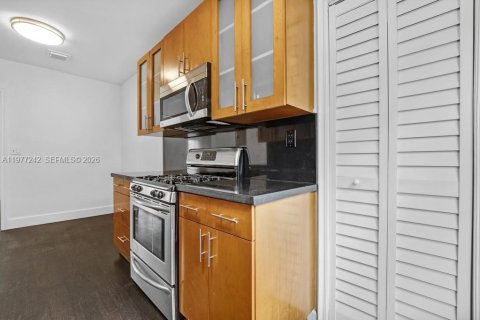 Copropriété à vendre à Miami Beach, Floride: 2 chambres, 104.98 m2 № 2041967 - photo 7