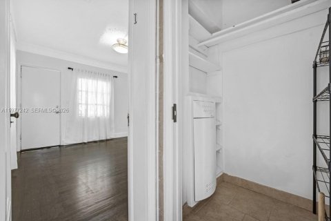 Copropriété à vendre à Miami Beach, Floride: 2 chambres, 104.98 m2 № 2041967 - photo 15