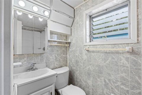 Casa en alquiler en Saint Petersburg, Florida, 3 dormitorios, 139.35 m2 № 1908393 - foto 30