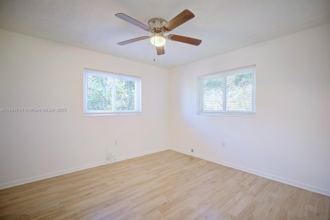 House in Sebring, Florida 3 bedrooms, 175.03 sq.m. № 1930233 - photo 23