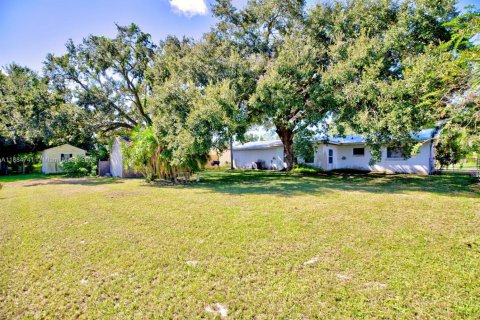 House in Sebring, Florida 3 bedrooms, 175.03 sq.m. № 1930233 - photo 29