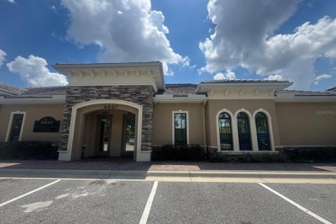 Propiedad comercial en alquiler en Orlando, Florida, 376.16 m2 № 1912441 - foto 2