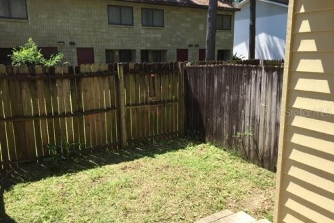 Condominio en alquiler en Gainesville, Florida, 2 dormitorios, 97.18 m2 № 1908433 - foto 11