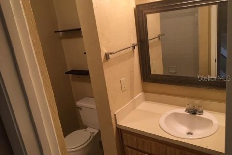 Condominio en alquiler en Gainesville, Florida, 2 dormitorios, 97.18 m2 № 1908433 - foto 7