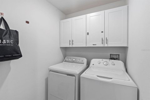 Adosado en venta en Zephyrhills, Florida, 2 dormitorios, 143.16 m2 № 2091841 - foto 27