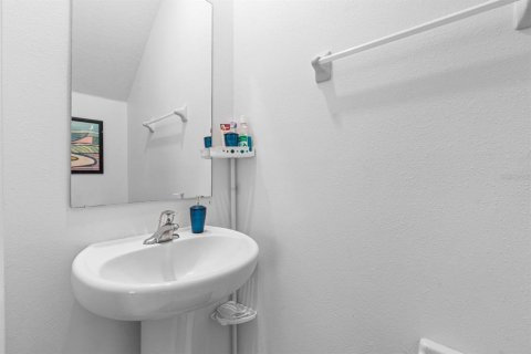 Adosado en venta en Zephyrhills, Florida, 2 dormitorios, 143.16 m2 № 2091841 - foto 16