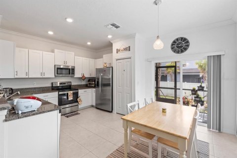 Adosado en venta en Zephyrhills, Florida, 2 dormitorios, 143.16 m2 № 2091841 - foto 10
