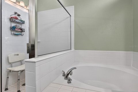 Casa en venta en Apopka, Florida, 4 dormitorios, 282.33 m2 № 2381034 - foto 24