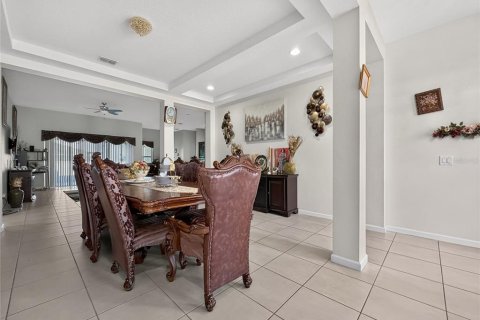Casa en venta en Apopka, Florida, 4 dormitorios, 282.33 m2 № 2381034 - foto 9