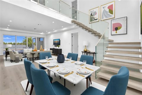 House in Miami, Florida 5 bedrooms № 1861634 - photo 4