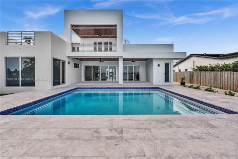 House in Miami, Florida 5 bedrooms № 1861634 - photo 29