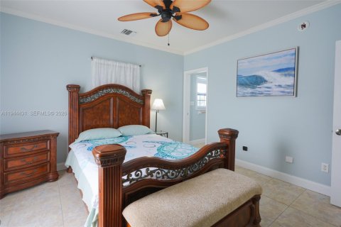 House in Key Largo, Florida 4 bedrooms, 166.11 sq.m. № 2002395 - photo 24