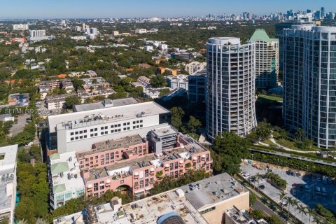 Condo in Miami, Florida, 1 bedroom  № 2062782 - photo 24
