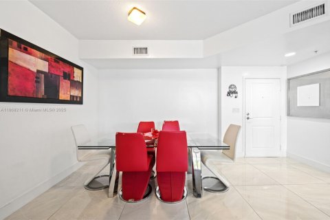 Copropriété à vendre à North Bay Village, Floride: 2 chambres, 116.22 m2 № 1979517 - photo 11