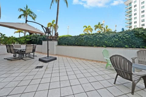 Copropriété à vendre à North Bay Village, Floride: 2 chambres, 116.22 m2 № 1979517 - photo 22