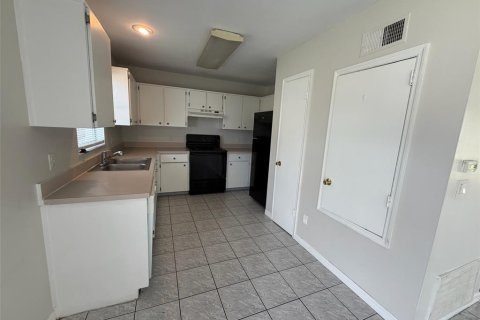 Villa ou maison à vendre à Orlando, Floride: 3 chambres, 120.59 m2 № 2415285 - photo 6