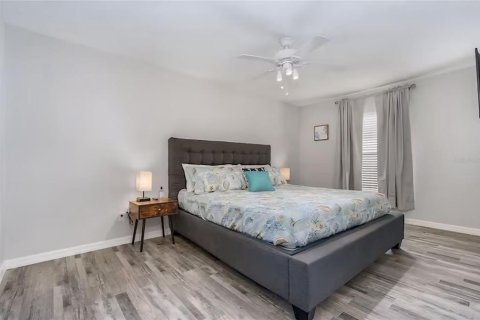 Villa ou maison à louer à Cape Coral, Floride: 3 chambres, 144.65 m2 № 2330544 - photo 15