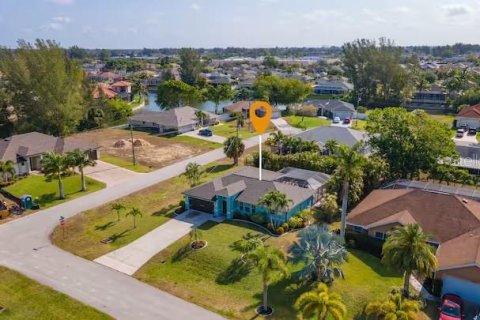 Villa ou maison à louer à Cape Coral, Floride: 3 chambres, 144.65 m2 № 2330544 - photo 23