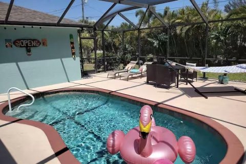 Villa ou maison à louer à Cape Coral, Floride: 3 chambres, 144.65 m2 № 2330544 - photo 20