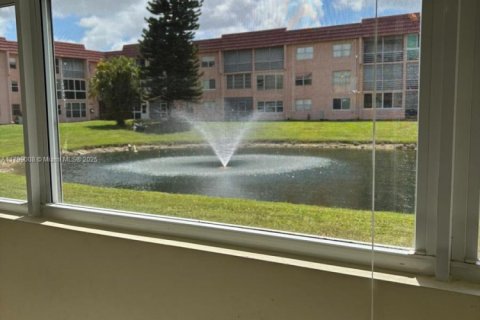 Copropriété à vendre à Sunrise, Floride: 1 chambre, 59.46 m2 № 1934015 - photo 9