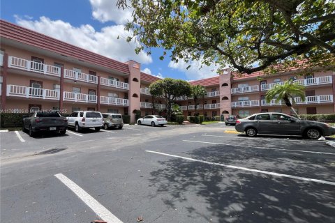 Copropriété à vendre à Sunrise, Floride: 1 chambre, 59.46 m2 № 1934015 - photo 1