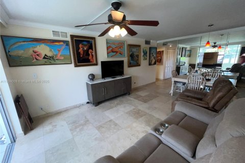 Copropriété à vendre à Sunrise, Floride: 1 chambre, 59.46 m2 № 1934015 - photo 4