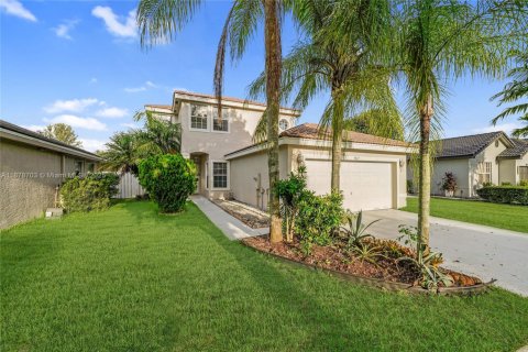House in Miramar, Florida 4 bedrooms, 186.55 sq.m. № 1927403 - photo 1