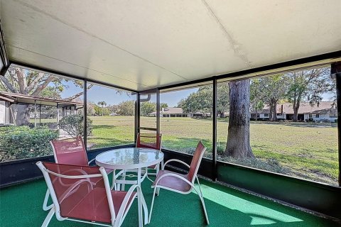 Condo in New Port Richey, Florida, 2 bedrooms № 2099004 - photo 27