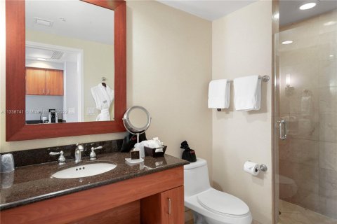 Copropriété à vendre à Sunny Isles Beach, Floride: 2 chambres, 137.22 m2 № 2021186 - photo 16