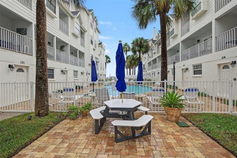 Touwnhouse à vendre à Redington Shores, Floride: 2 chambres, 114.92 m2 № 2413935 - photo 29