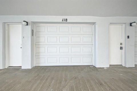 Touwnhouse à vendre à Redington Shores, Floride: 2 chambres, 114.92 m2 № 2413935 - photo 27